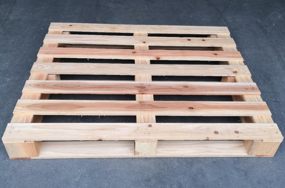 實(shí)木托盤(pán)和膠合板托盤(pán)哪個(gè)價(jià)格貴？