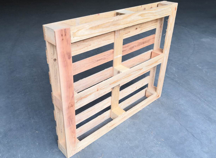 無(wú)錫某工廠定做的實(shí)木托盤(pán)