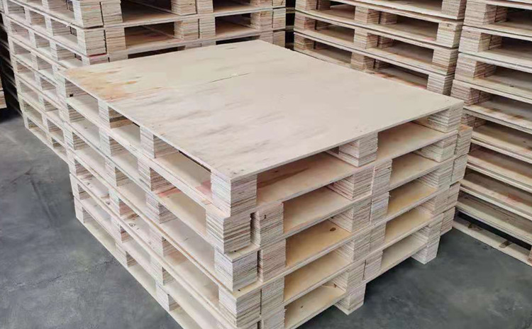 木托盤生產廠家定制與現成哪種更好?